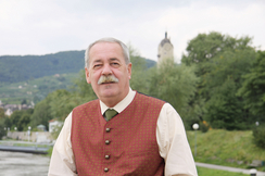 Für FPÖ-Seniorensprecher LAbg. Erich Königsberger braucht es mehr Ausbildungsplätze