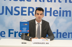 Udo Landbauer verteidigt seine Mannschaft 